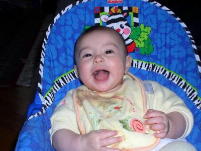u40/selvin/medium/26058954.VeronicaMonth5e007.jpg