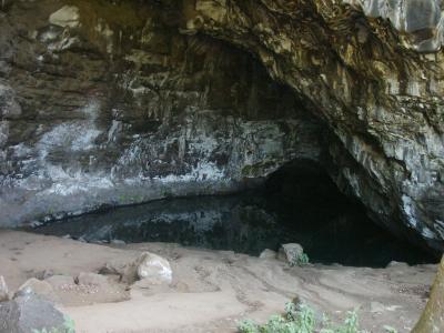 Waikapalae (Wet ) Cave