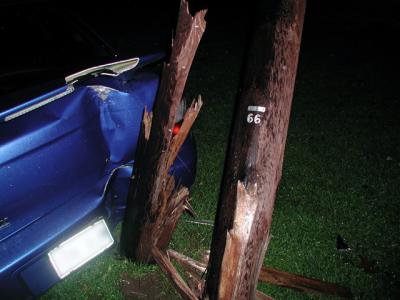 Broken pole Broken car.jpg