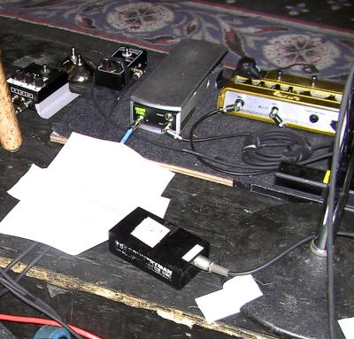 u40/teleburst/medium/39378875.ElvisStageEquipmentPedalsetc.jpg