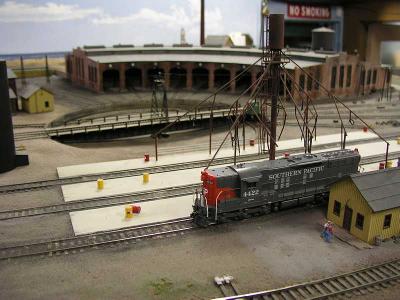 Mission Bay roundhouse and diesel facility. The sand and fuel rack was scratchbuilt by Art Flatray.