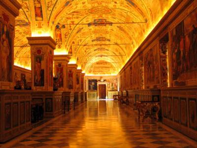 hallway vatican museum