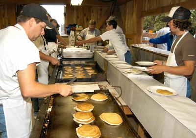 fire_breakfast10_9834.jpg