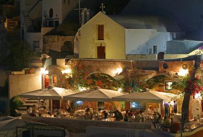 Restaurant in Santorini (Greece)