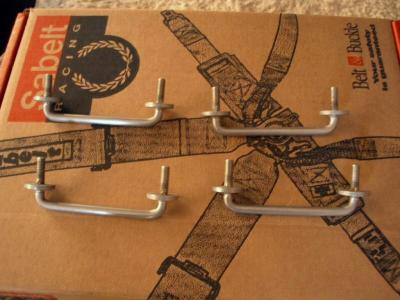 u41/9146gt/medium/26674606.SabeltRacingSeatbeltsNOS005.jpg