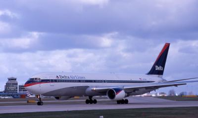 N171DN Delta B767-300.jpg