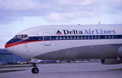 N171DN Delta B767-300.jpg