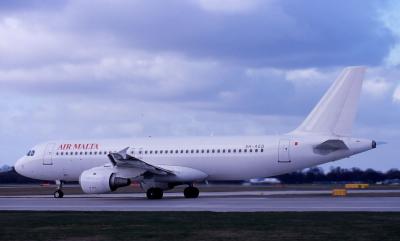 u41/airpaul/medium/26497230.9HAEDAirMaltaA320.jpg