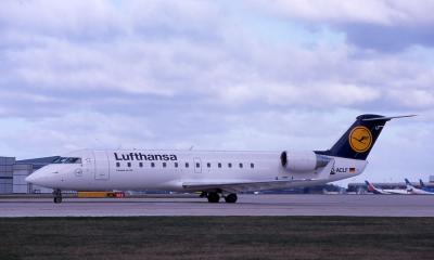 D-ACLF Lufthansa CJ100.jpg