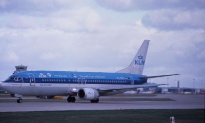 PH-BPC KLM B737-400.jpg