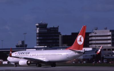 TC-JFT Turkish B737-800.jpg