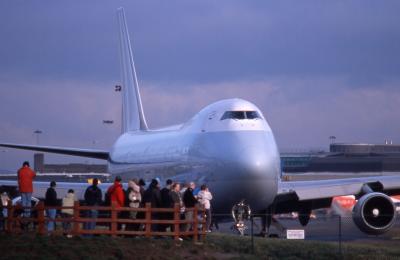 B- ME Cathay Pacific B747F getting close.jpg