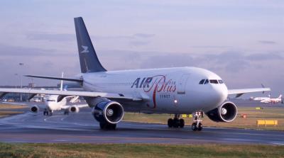 u41/airpaul/medium/26705000.ECGMUAirPlusCometA310.jpg