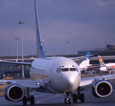 G-STR Astreus B737.jpg