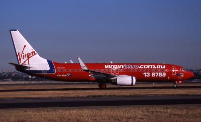 VH-VOM  Virgin Blue B737-800.jpg