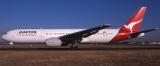VH-ZXB   Qantas  B767-300.jpg