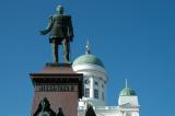 Tuomiokirkko with statue of Czar Alexander II