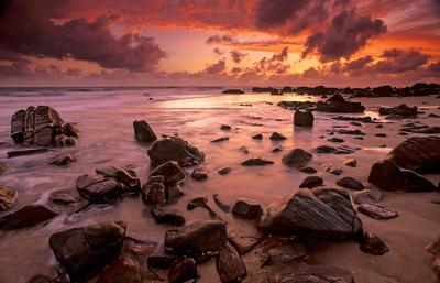 Flamed sky - Alvorada na praia do Barro Preto