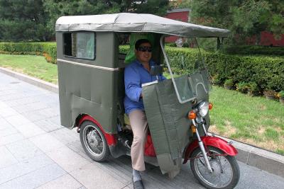 Motorized tricycle