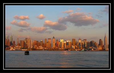 u41/anayv/medium/26706086.NYC2003Framed.jpg
