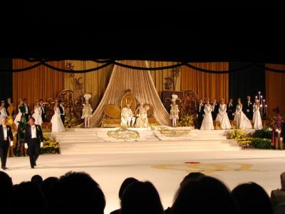 Rex and His Court prepare to leave.JPG
