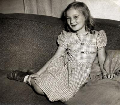 Beckycouch.jpg