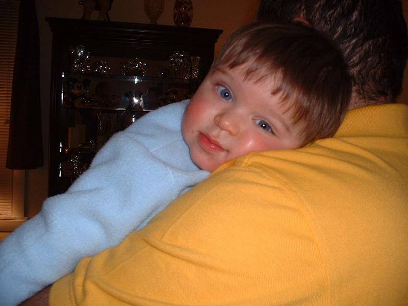 Grammys cozy shoulder, Maxs new haircut