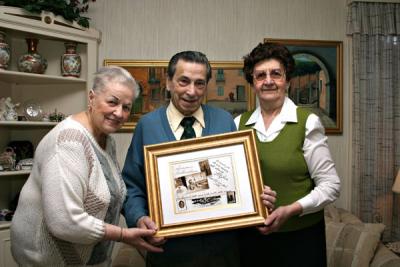 Gift Presentation 2004