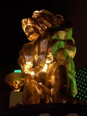 LV-005e - MGM Grand_Night