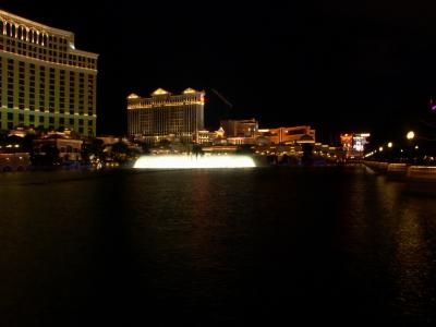 LV-015d - Bellagio Night_Fountain