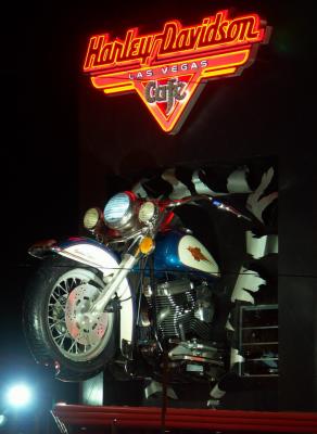 LV-038 - Harley Davidson Cafe