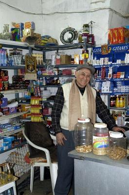 Shopkeeper, Amioun