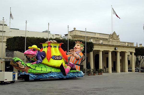 Completed float waiting, Valetta