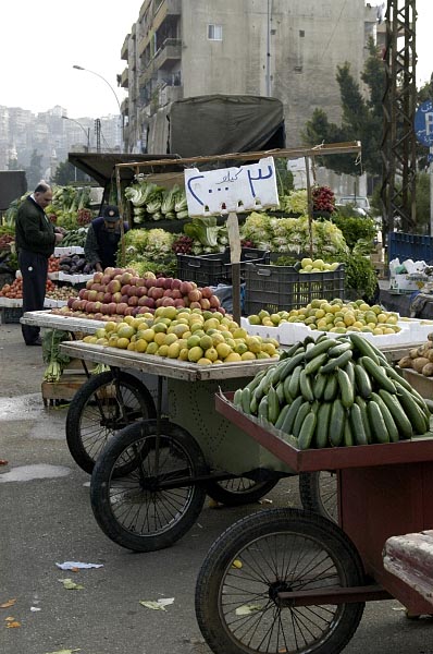 Outdoor fruit market, Tripoli