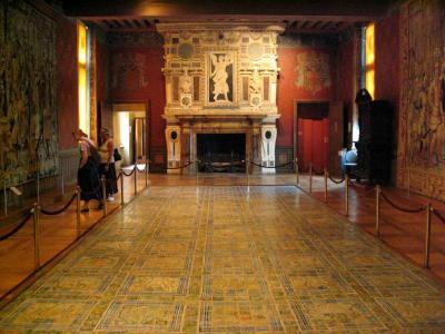 Chteau d'couen: Tiled floor