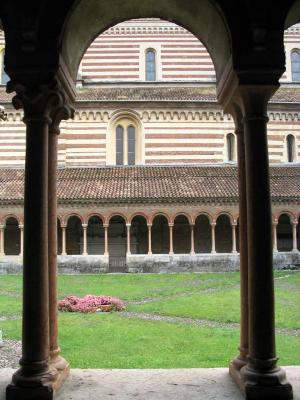 San Zeno: cloister