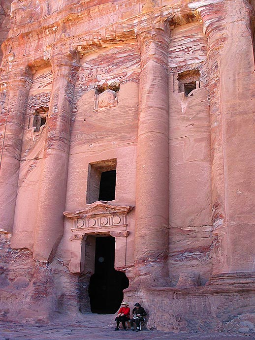 Urn Tomb  Facade