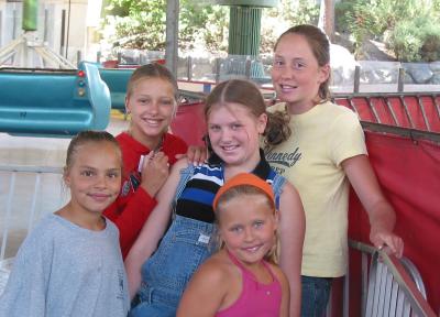 05 Girls at Riverfront Park