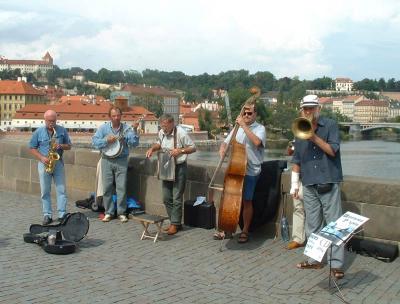 Musicians on Charles Bridge