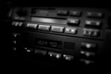 Radio Buttons (*)