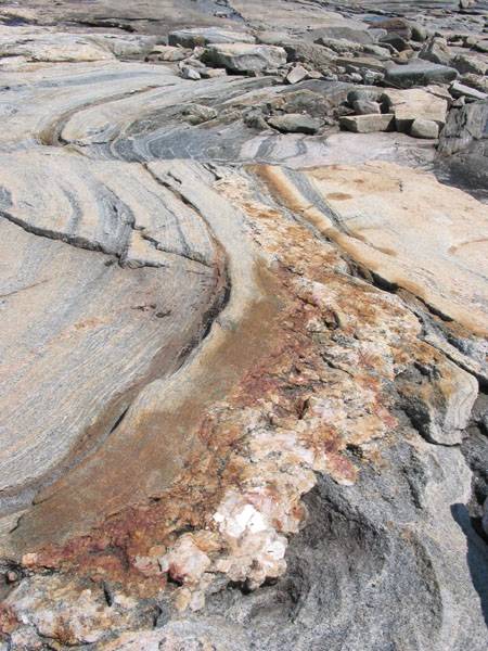 <b>Rocks</b>*