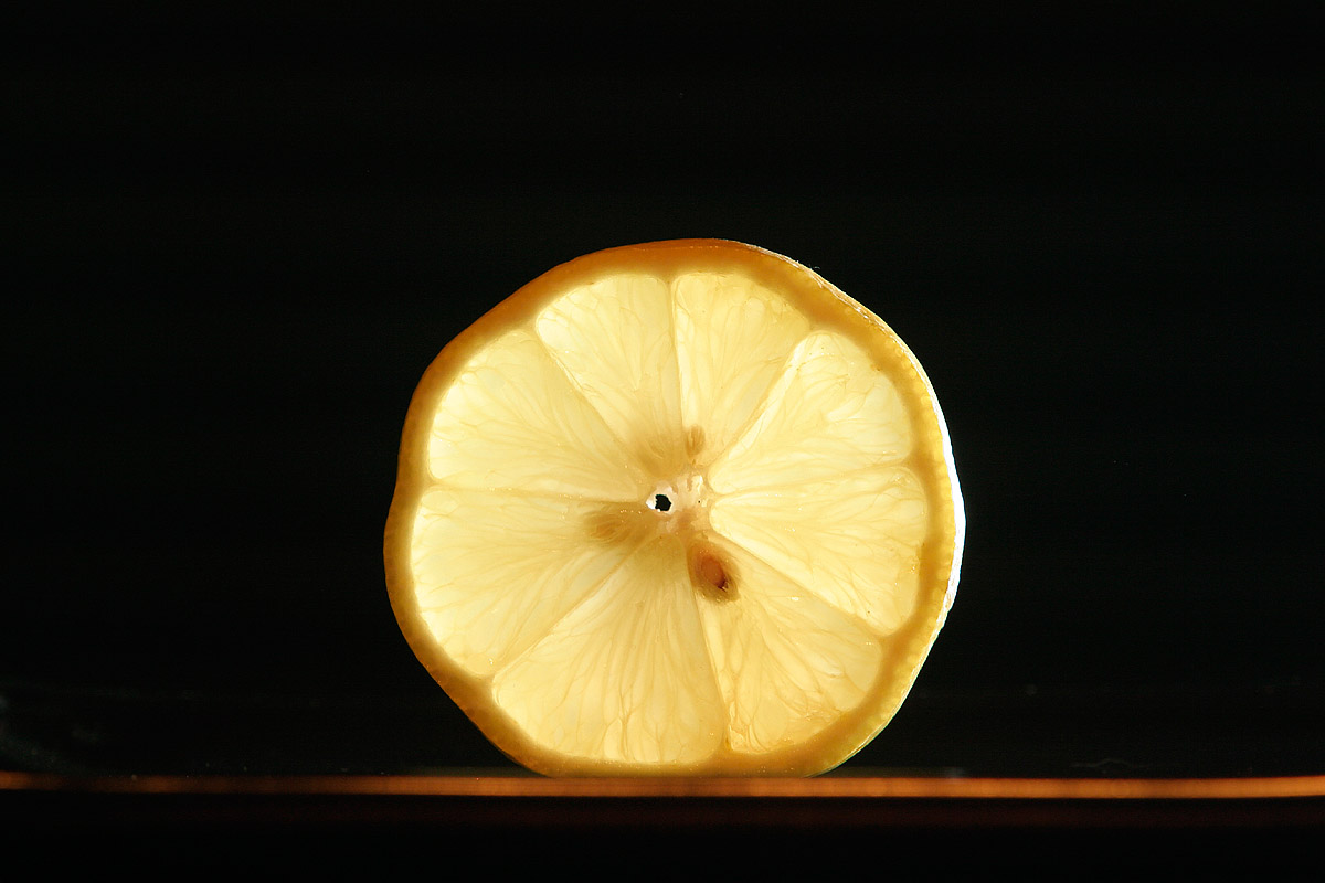 Whats inside a Lemon?