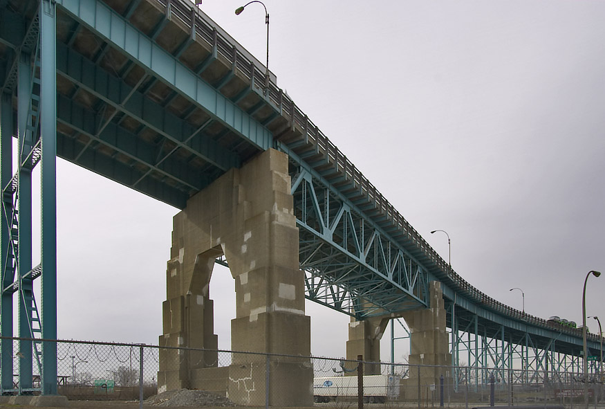 *Beginning of the Ambassador Bridge<br><i>by alekas</i>