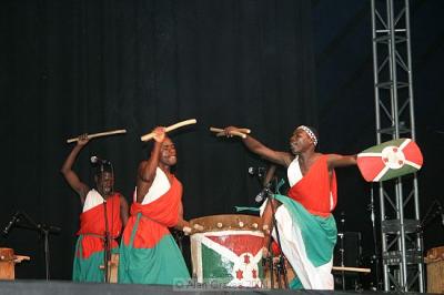 drummers_of_burundi_img_1830_std.jpg