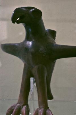 Bird shaped vessel