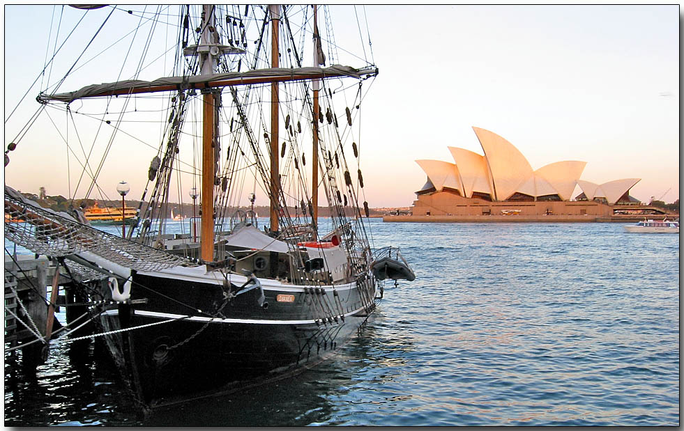 Barquentine Savanen, Sydney Opera House