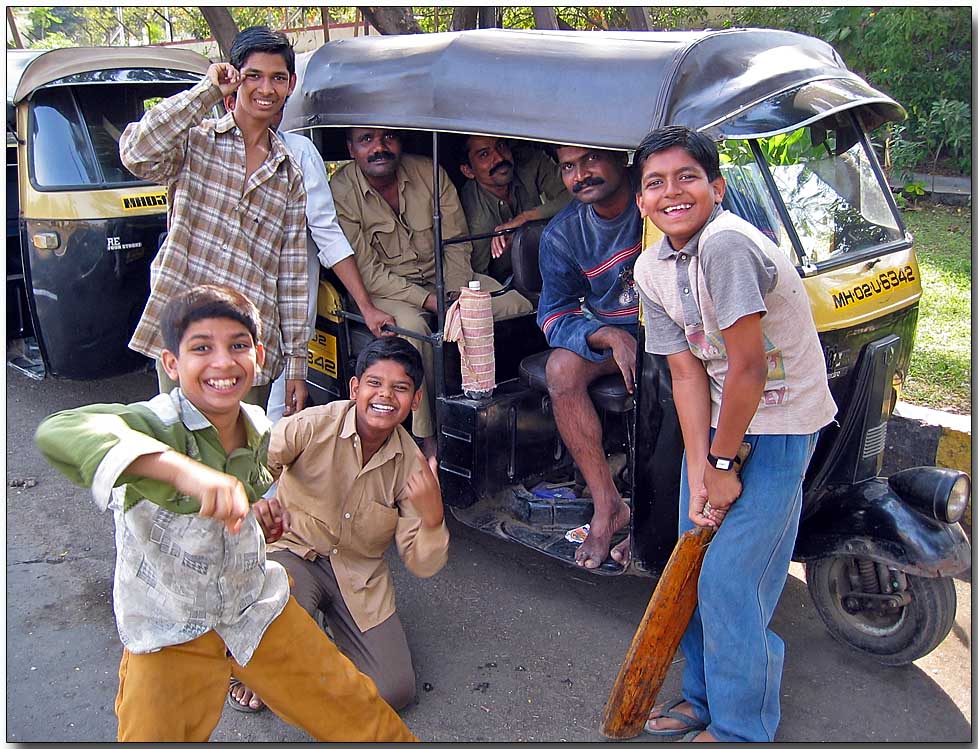 Young cricket team and supporters, Bombay
