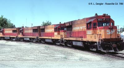 SP #7033  M-K TE70-4S with mates @ Roseville