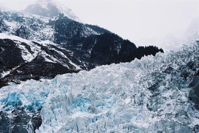 YongMing Glacier - Snow storm closing in