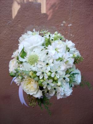 white bouquet